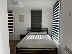 Studio in bolton town, Short stay studio 2